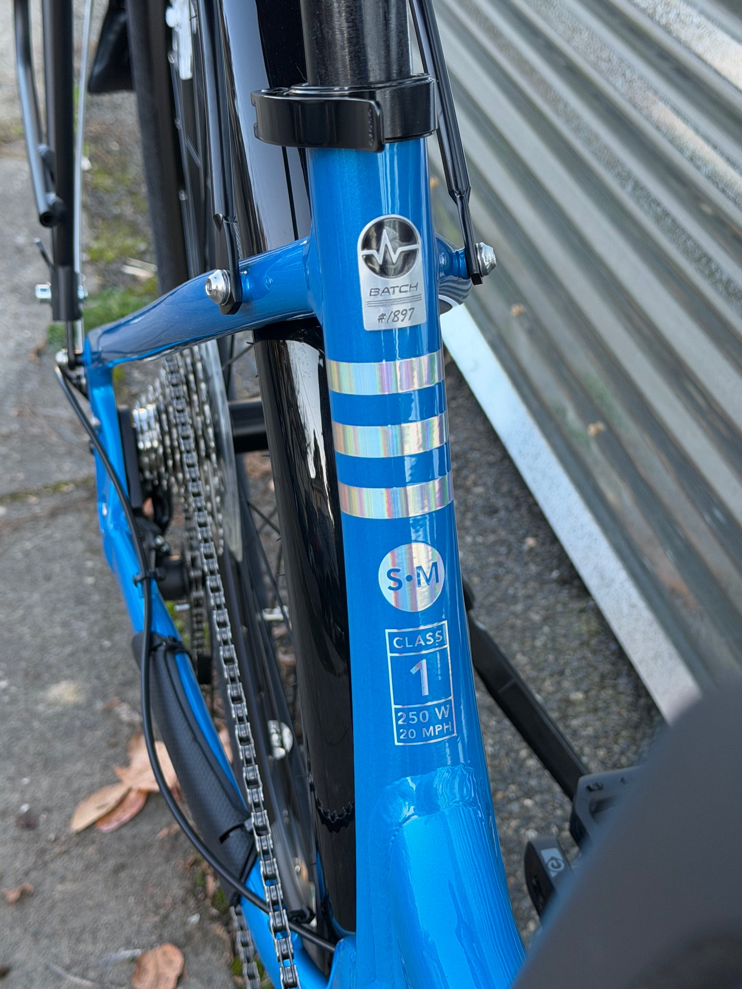 BATCH Bikes E-STEP-THRU Plus electric assist bicycle, Blue