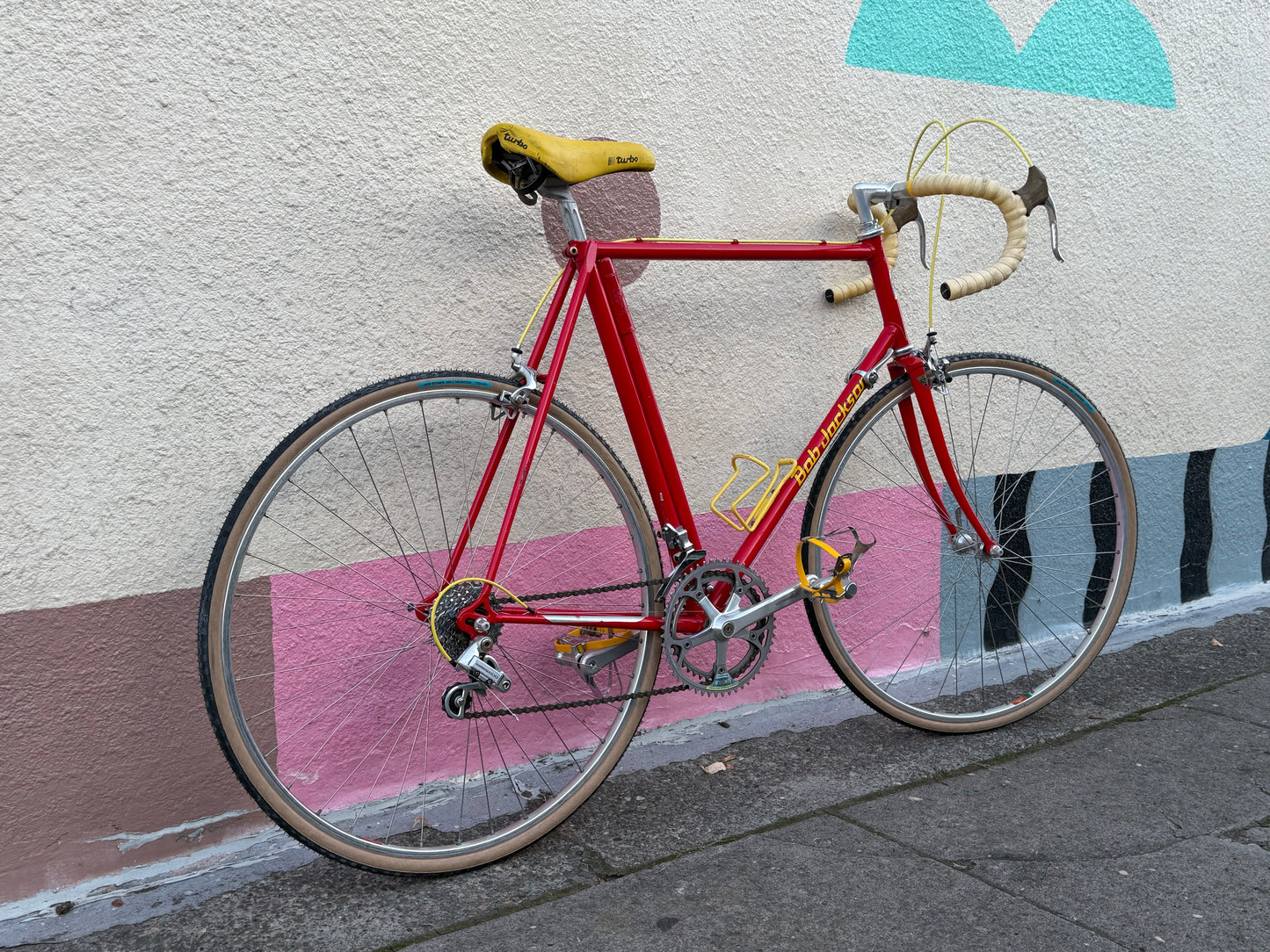 Bob Jackson vintage road bike shimano 600, 60cm frame 700c wheels consignment