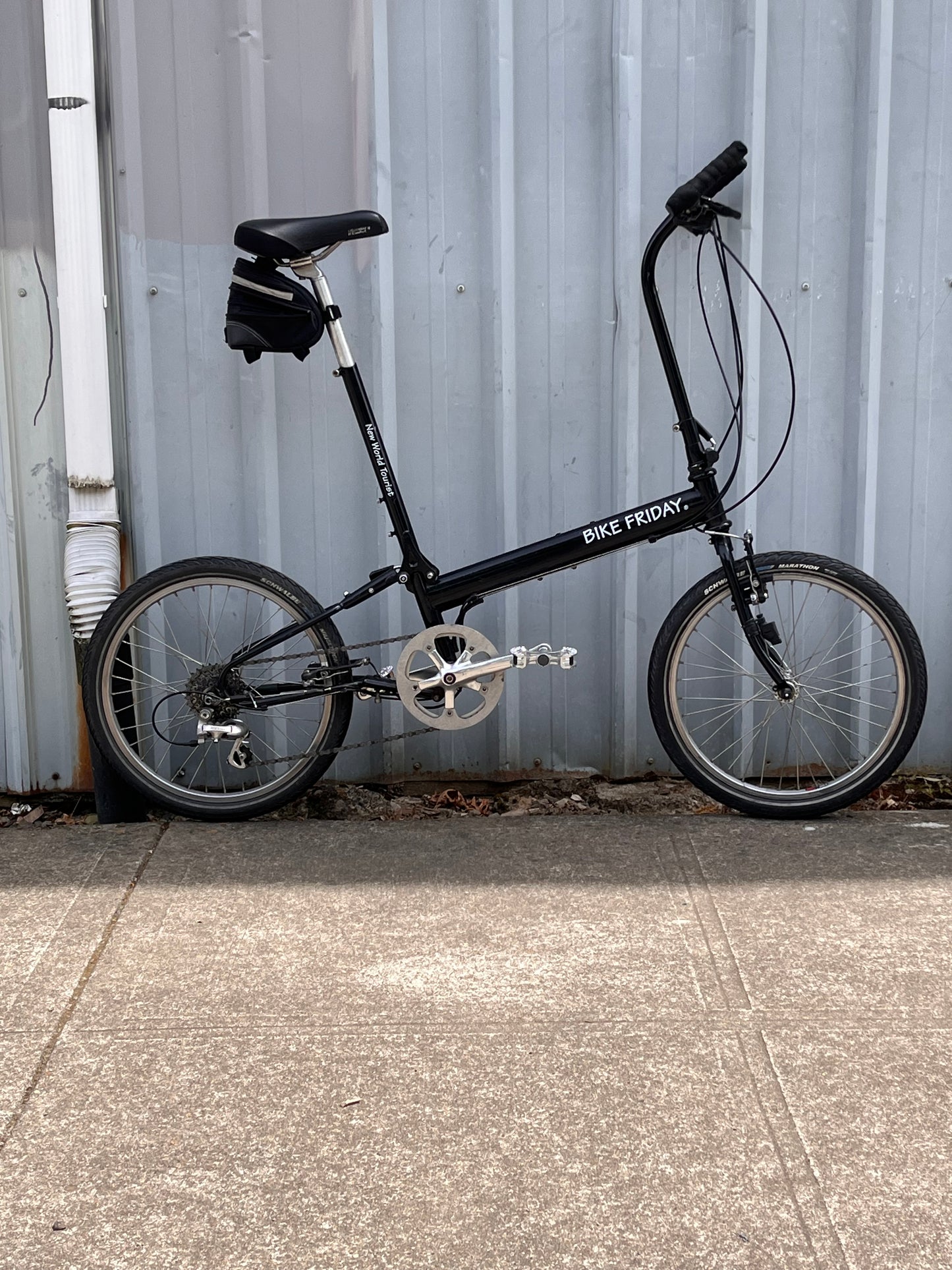 Bike Friday New World Tourist folding bike w travel case custom refurbished