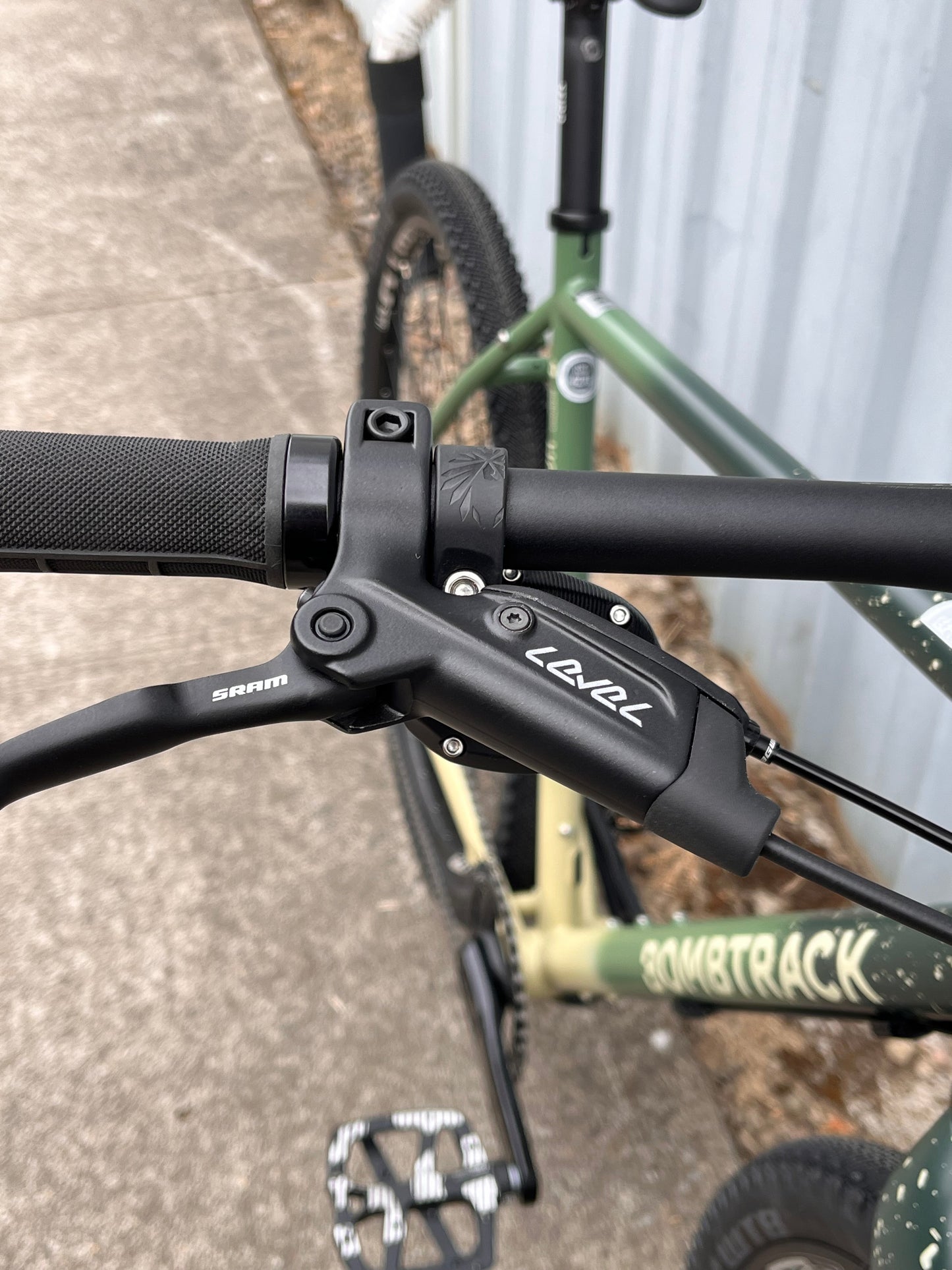 Bombtrack HookEXT SX Eagle flatbar gravel bike SRAM Medium, Green