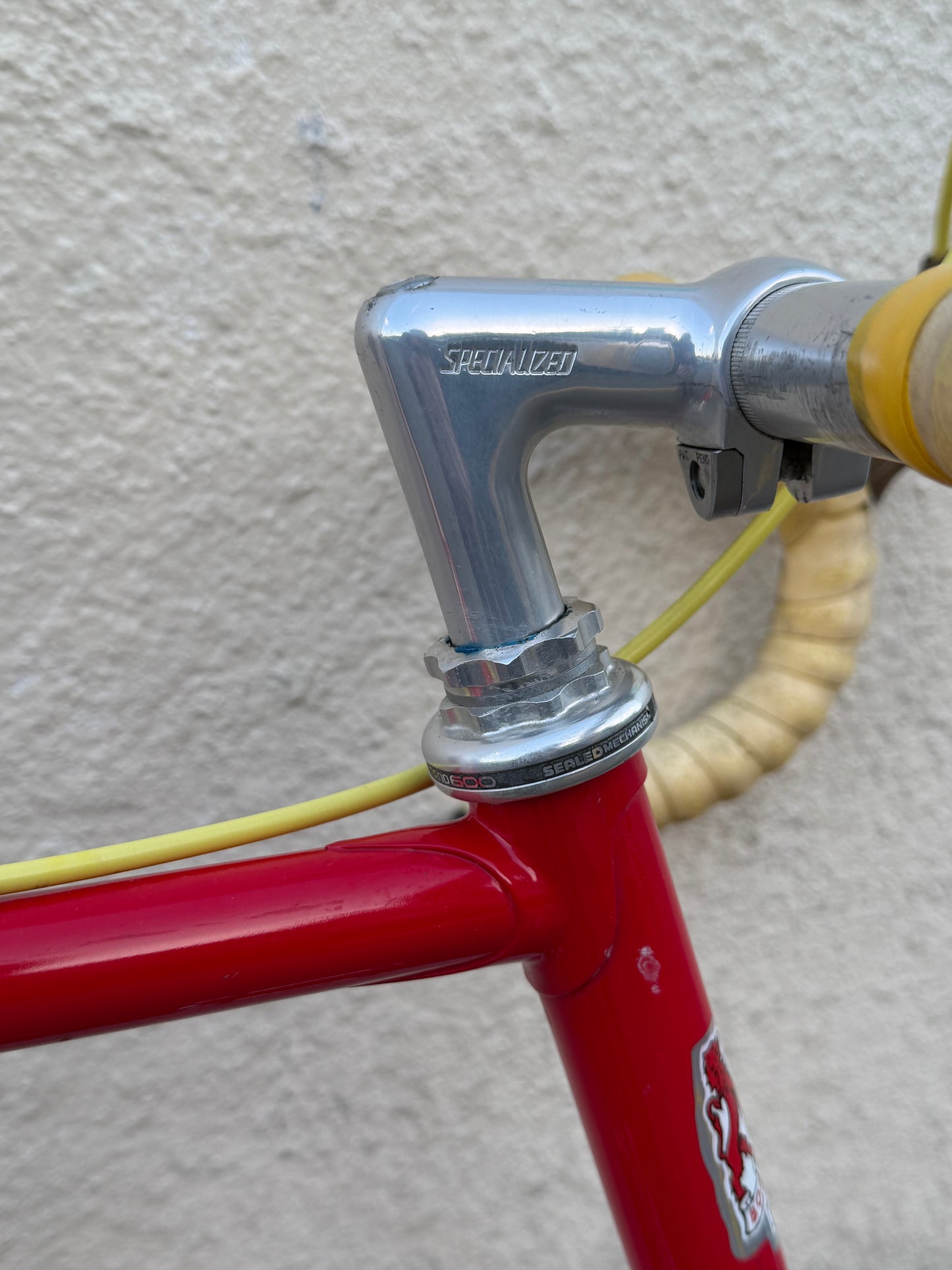 Bob Jackson vintage road bike shimano 600, 60cm frame 700c wheels consignment