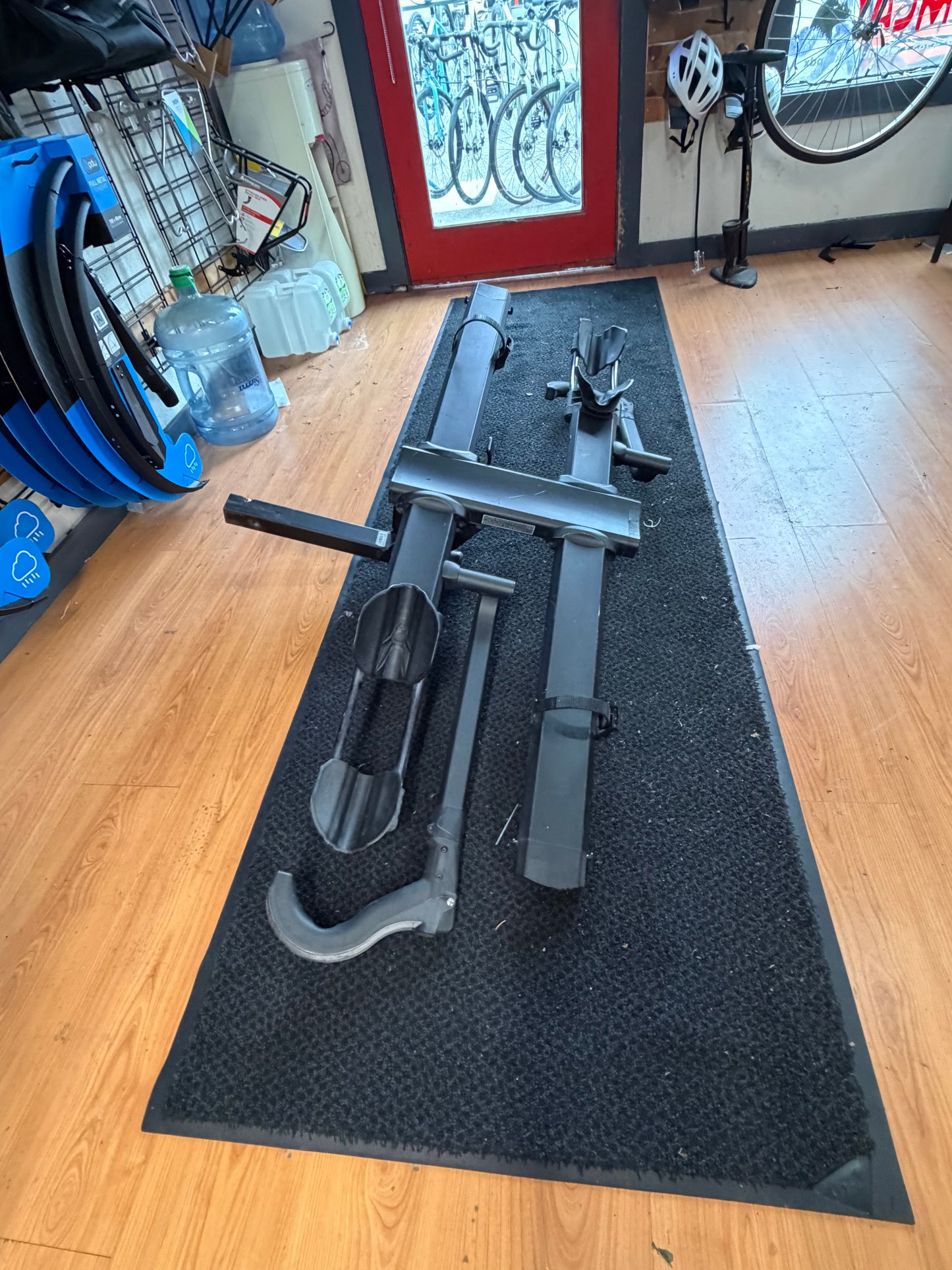 Kuat NV2.0 hitch rack, 2 bike 2" receiver