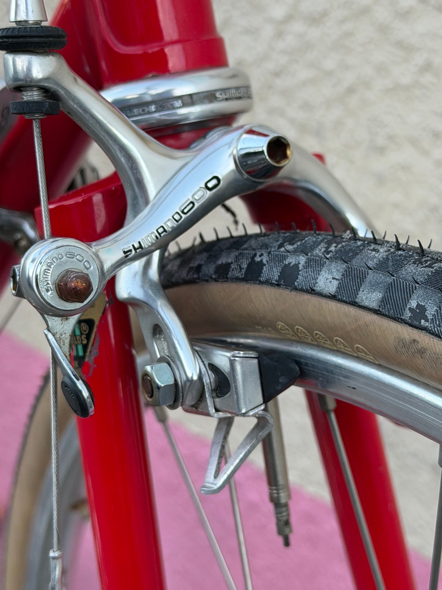 Bob Jackson vintage road bike shimano 600, 60cm frame 700c wheels consignment