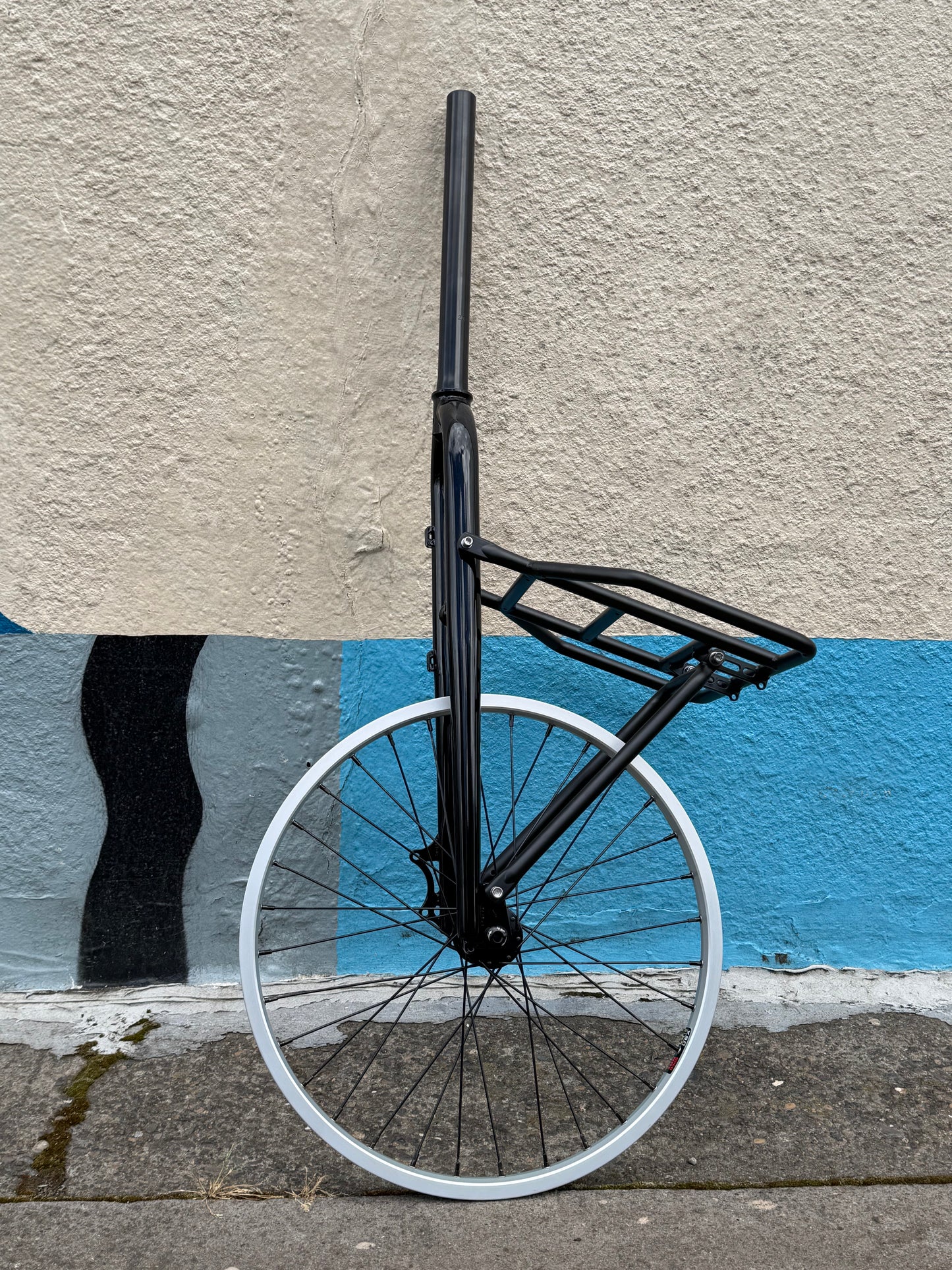 Front wheel for Veloci Pickup fork 20" Sun CR18/ Shimano Thru axle
