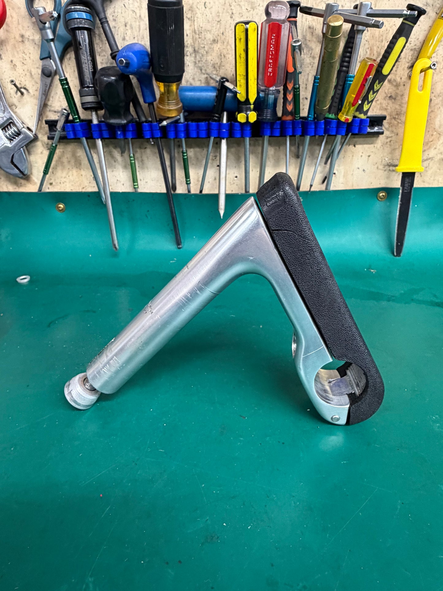 Cinelli Domino stem 22.2 quill, 90mm extension, 26.4 bar clamp vintage road bike