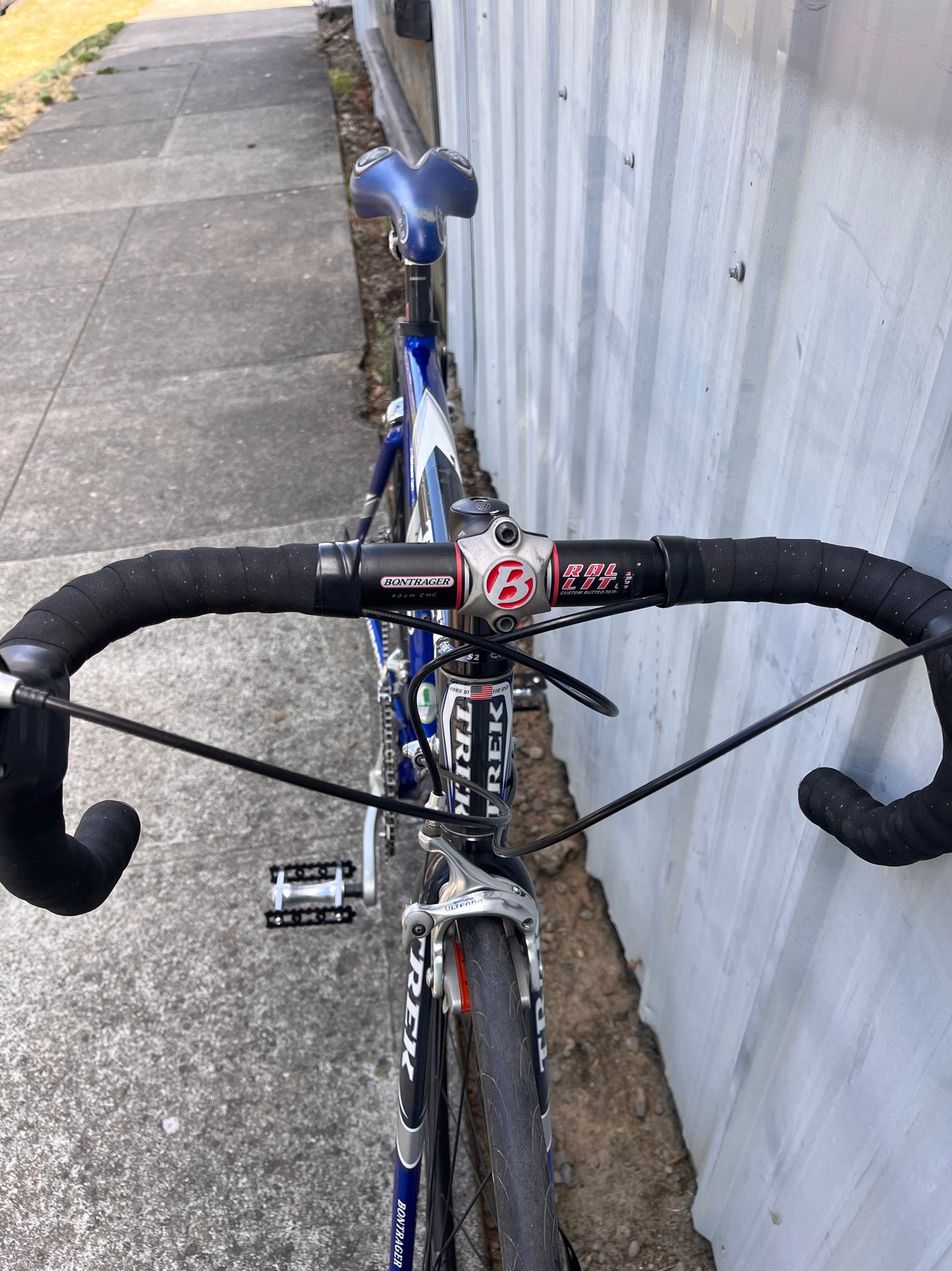 Trek OCLV 1200 carbon road bike Shimano Ultegra 3x9 w 700c wheels 54cm frame custom refurbished