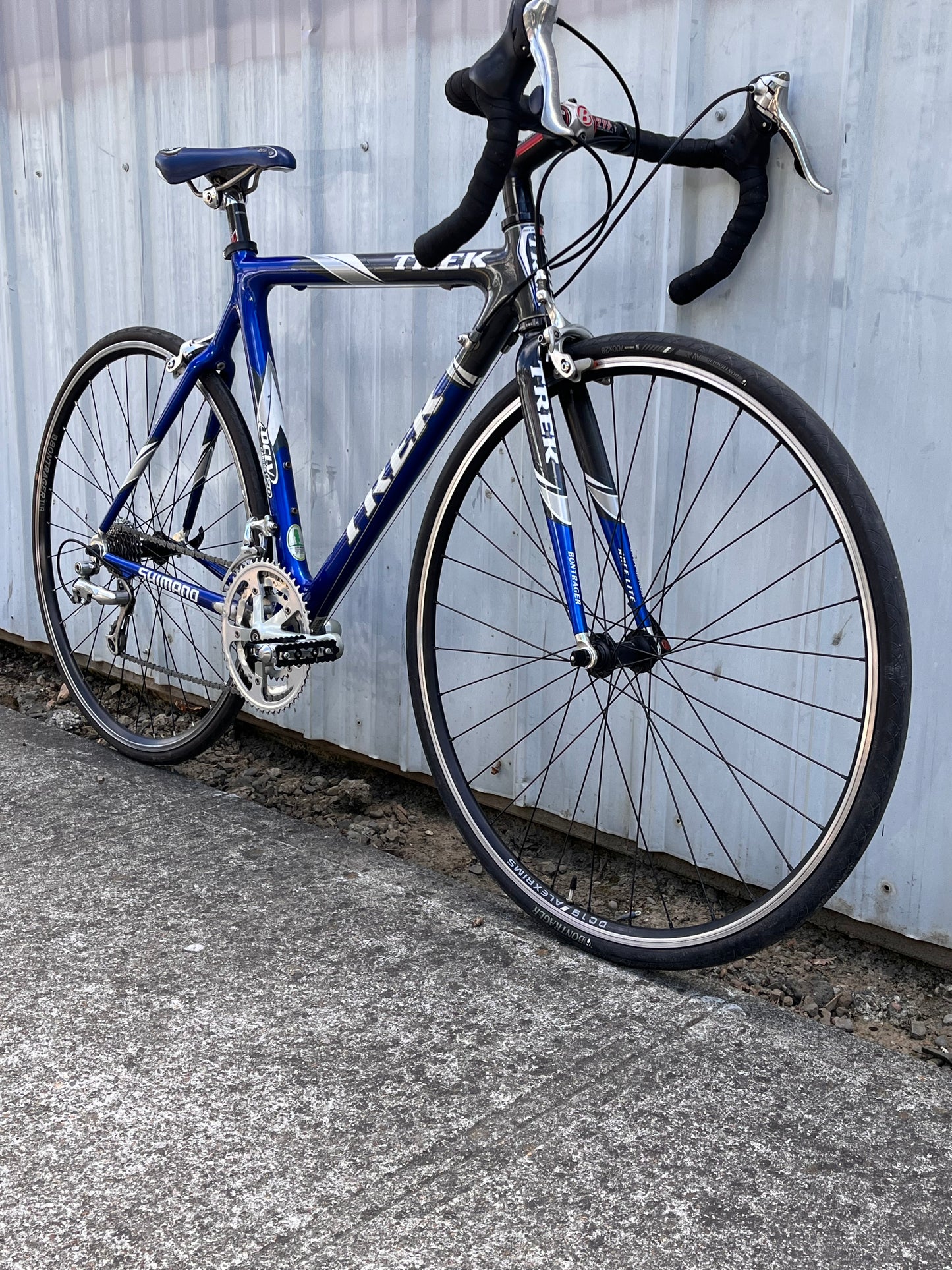 Trek OCLV 1200 carbon road bike Shimano Ultegra 3x9 w 700c wheels 54cm frame custom refurbished