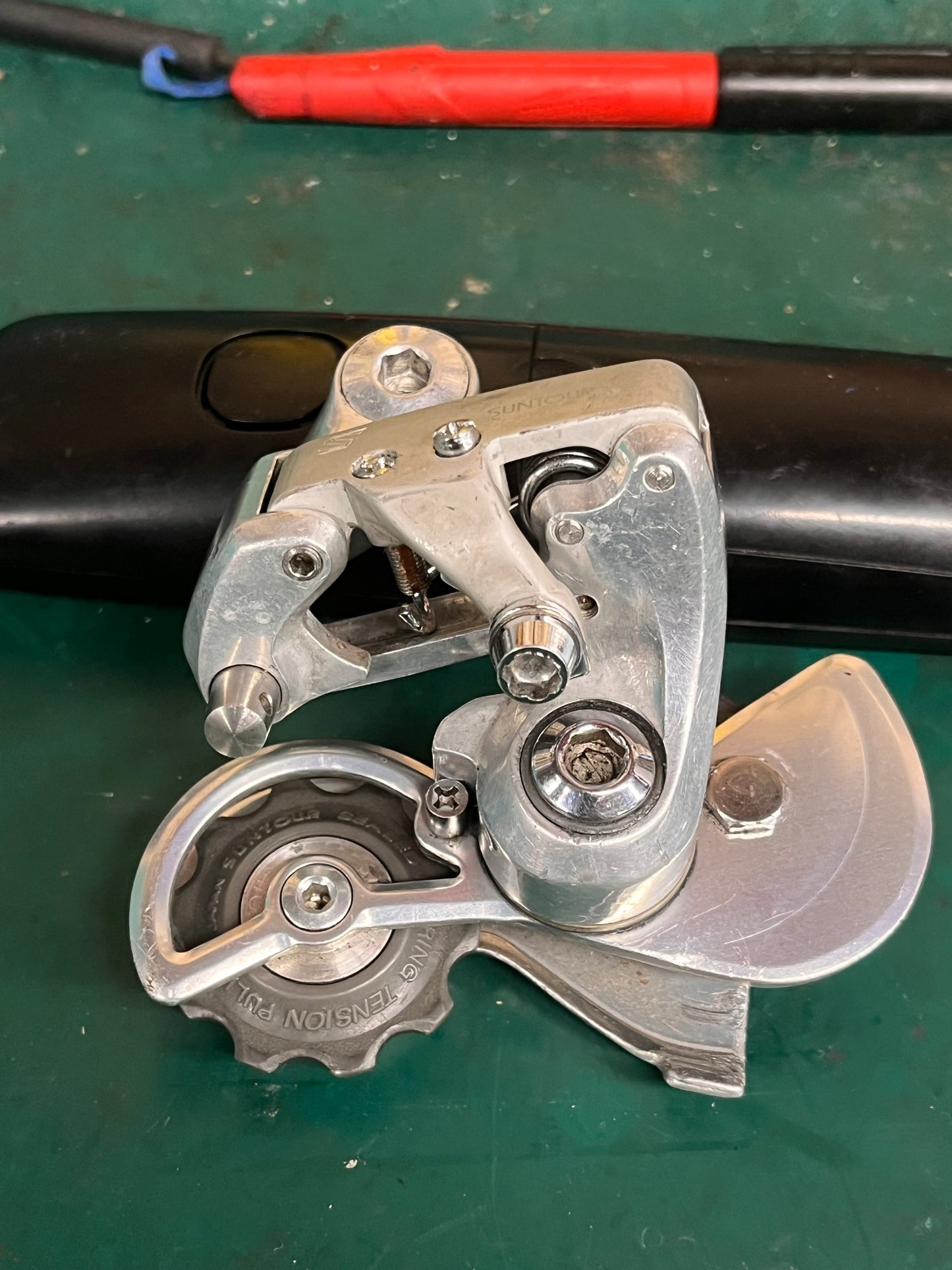 Suntour Superbe Pro rear derailleur, silver satin