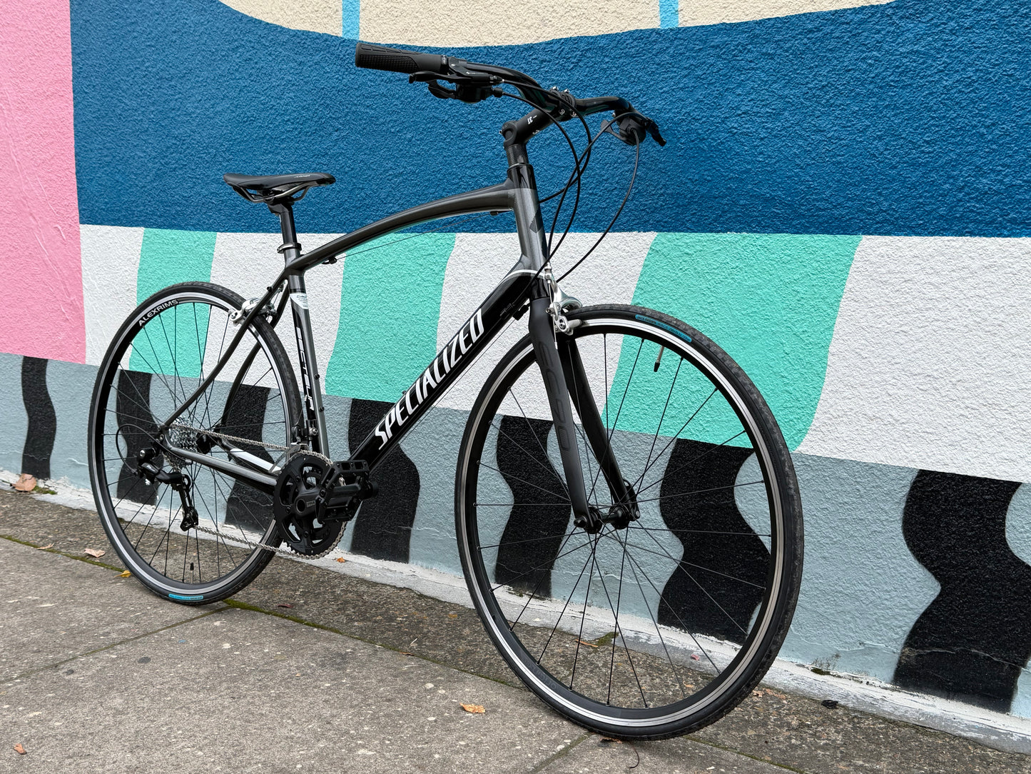 Specialized Secteur flatbar road bike 56cm large 700c custom refurbished