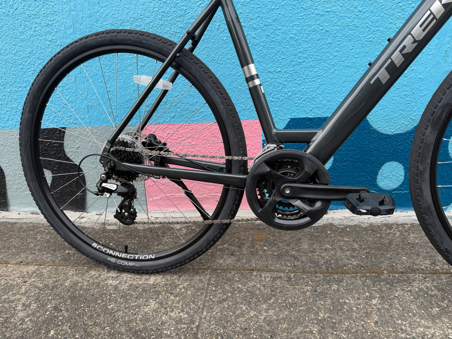 Trek Verve hybrid bike LARGE 700c wheels custom refurbished