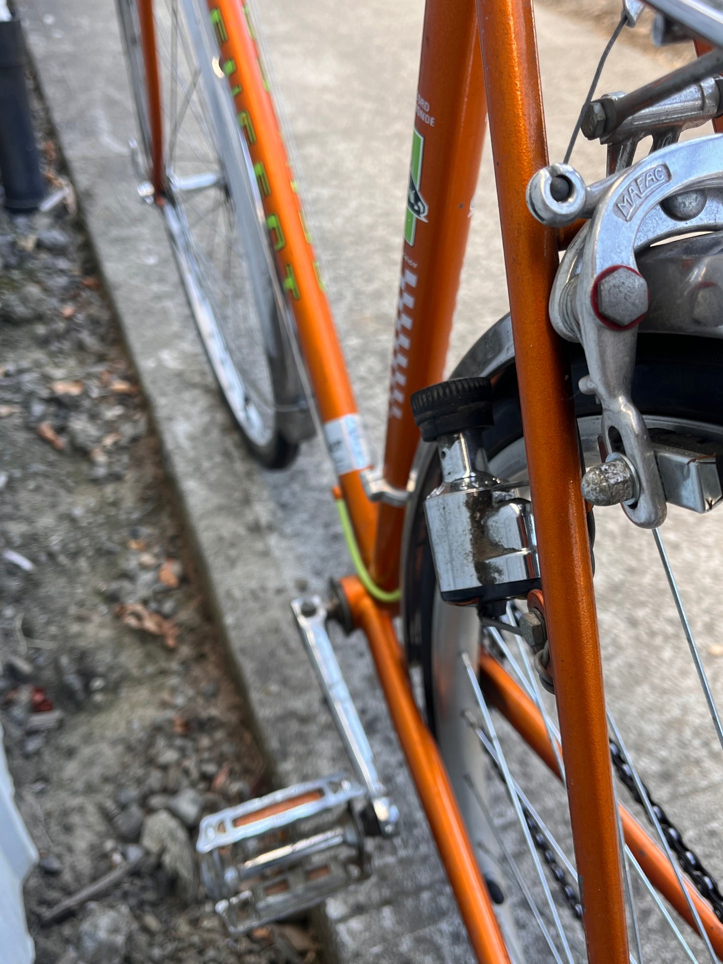 Peugeot cyclotouriste orange bike 54cm 700c wheels custom refurbished