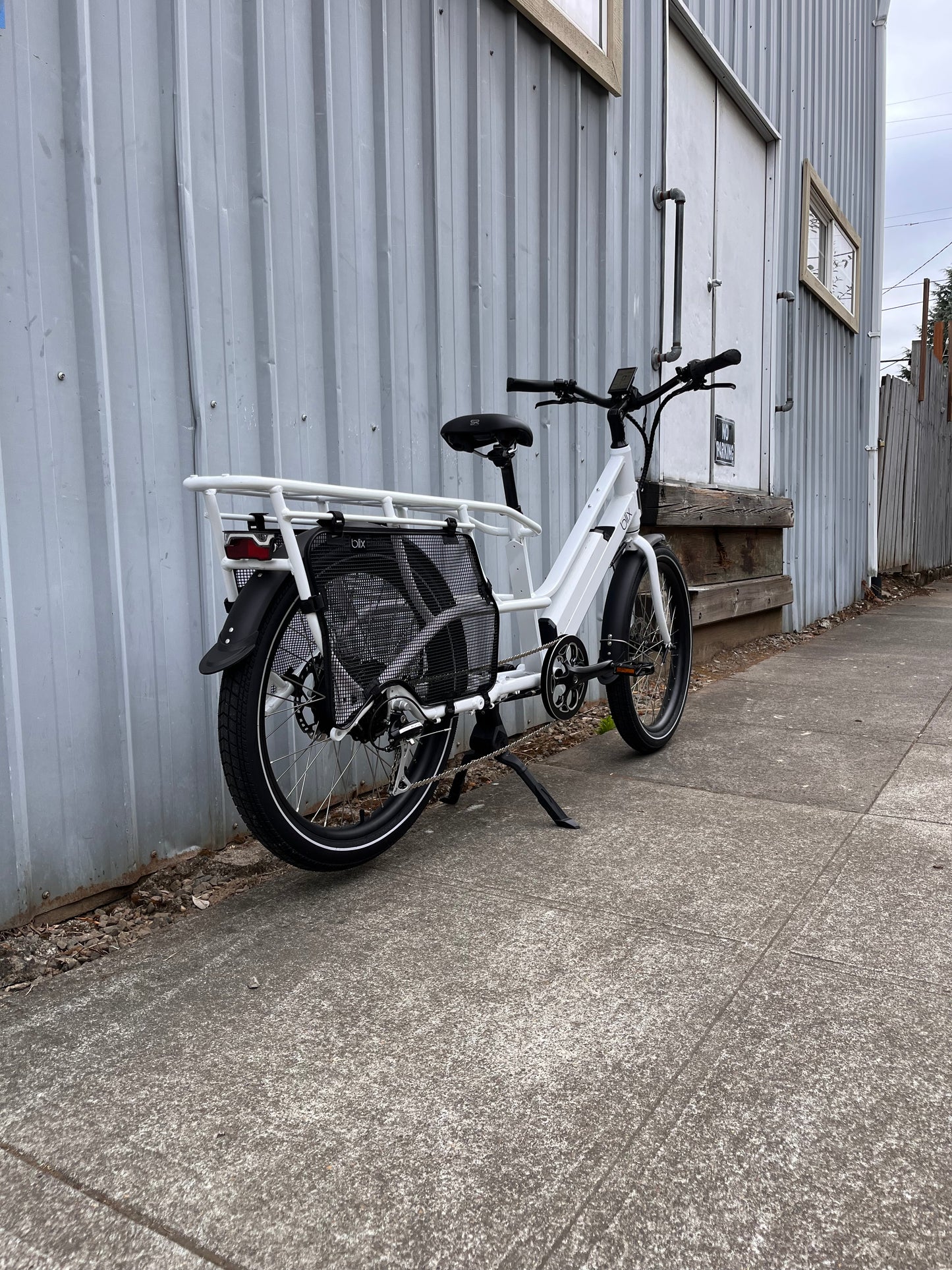 Blix Packa Genie cargo e-bike white, New
