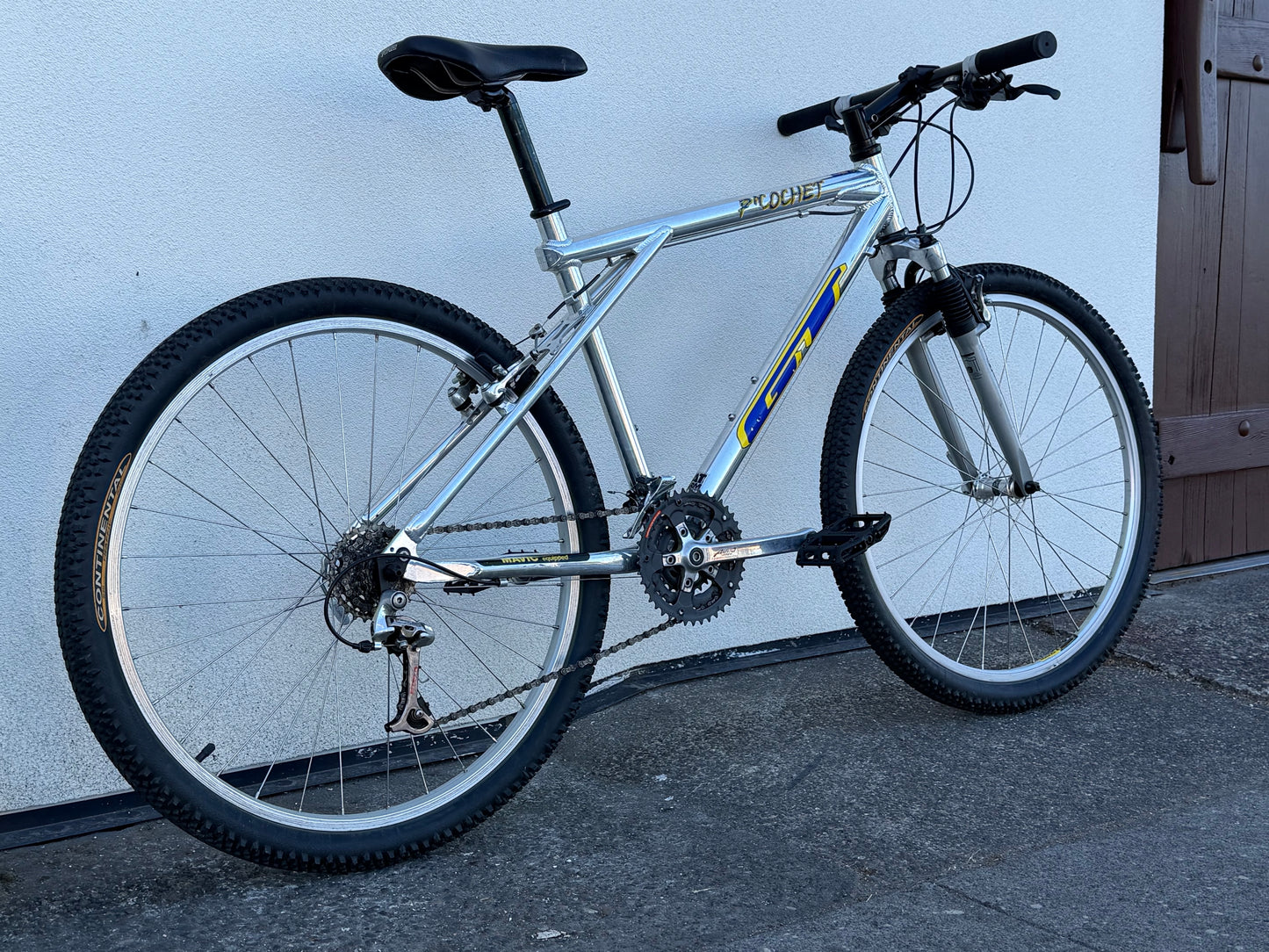 GT Ricochet vintage ATB 26” wheel 17” frame custom refurbished