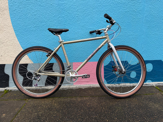 Specialized stumpjumper FS restomod bike custom refurbished 17” frame