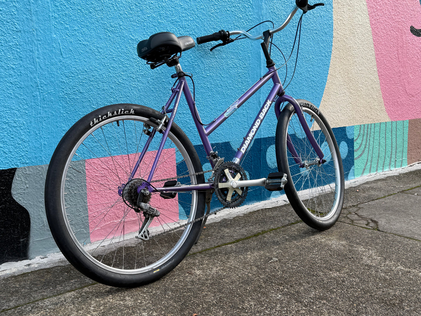 Diamondback traverse step thru purple bike 26” wheel 18” frame.
