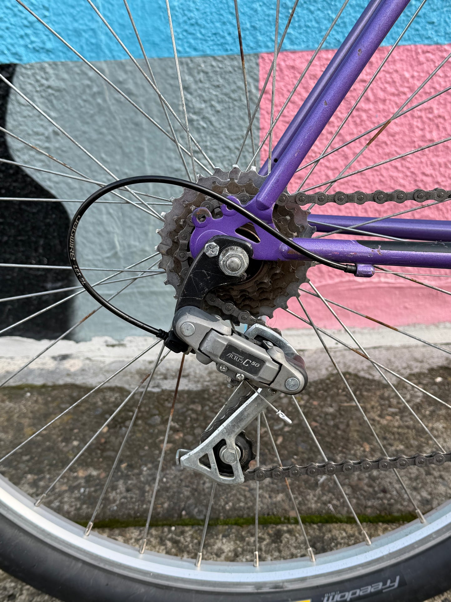 Diamondback traverse step thru purple bike 26” wheel 18” frame.