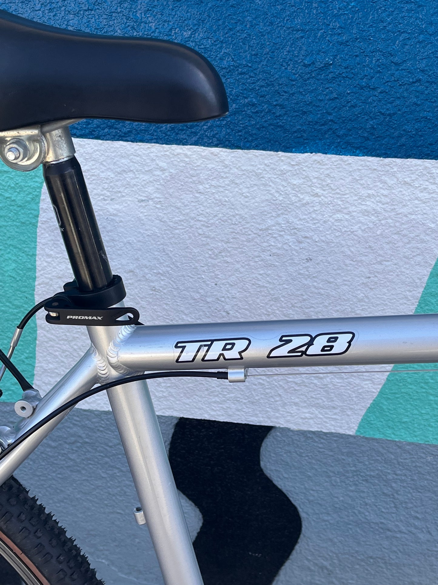 TR28 trekking bike, EU Germany spec bike large custom refurbished