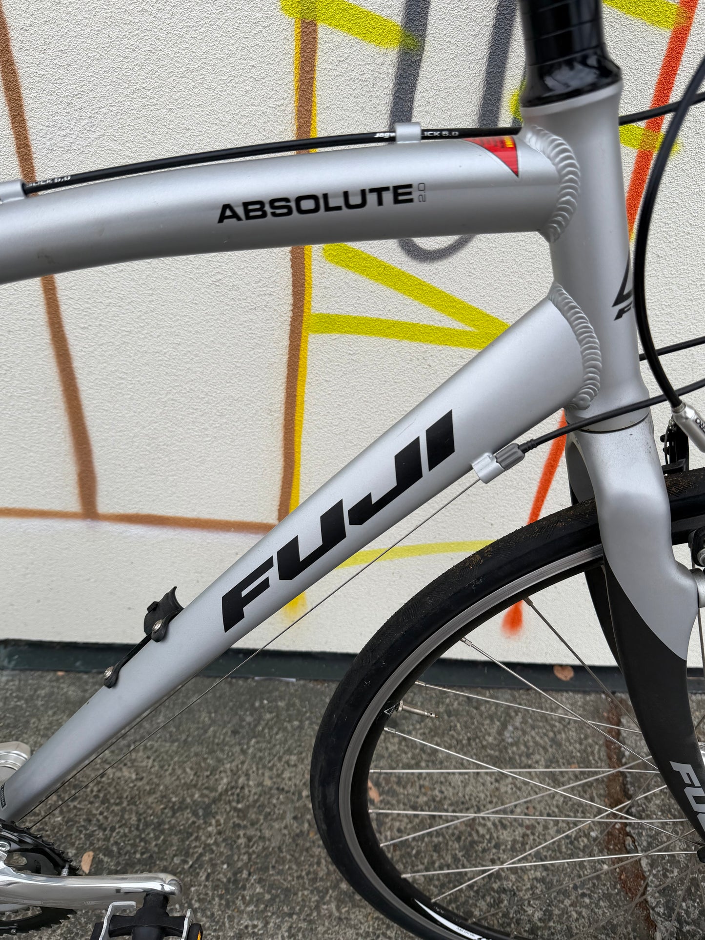 Fuji Absolute hybrid flat bar road bike medium frame 700c wheels custom refurbished