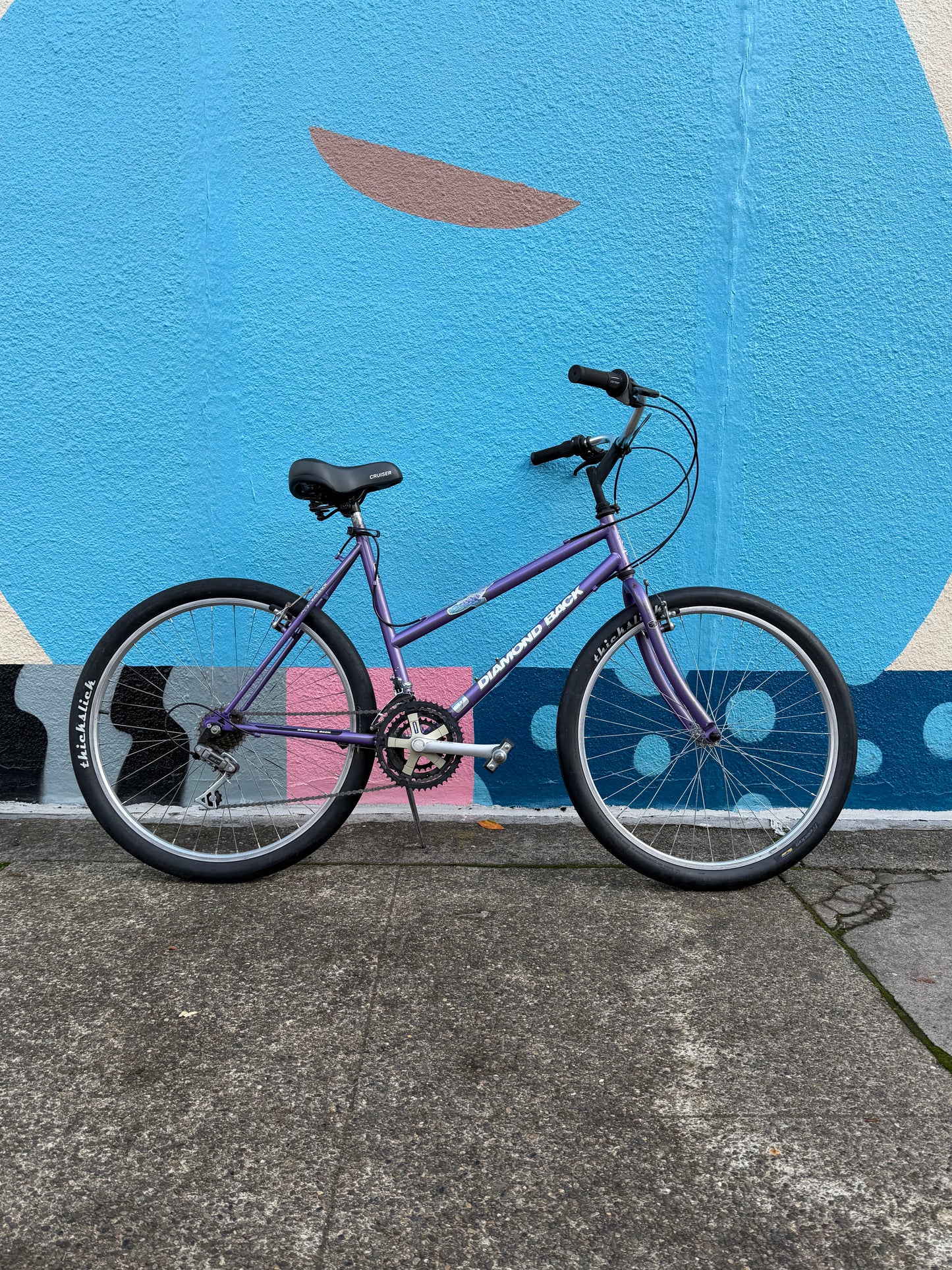 Diamondback traverse step thru purple bike 26” wheel 18” frame.