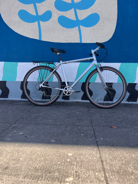 TR28 trekking bike, EU Germany spec bike large custom refurbished