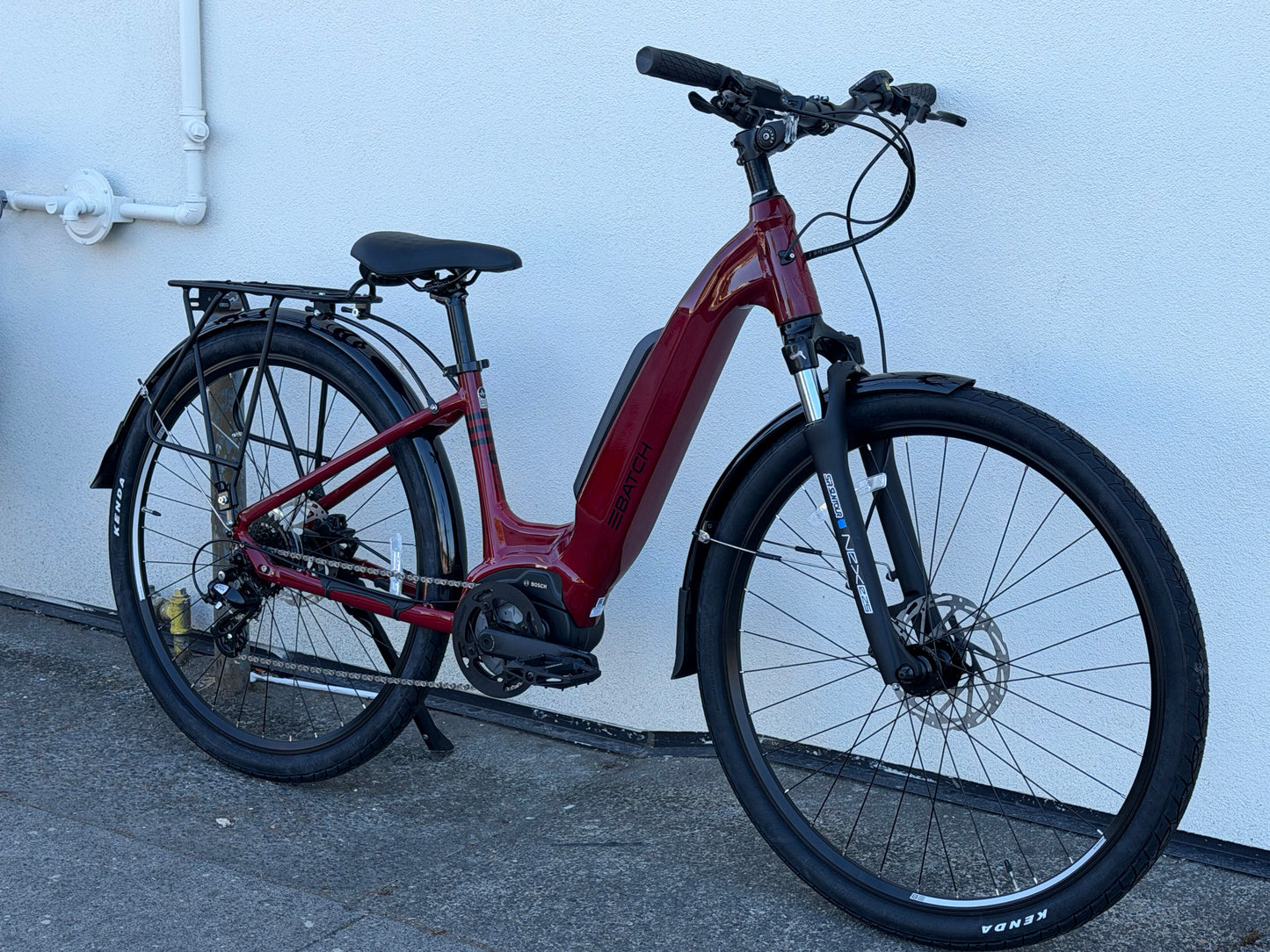 Batch step thru ebike Bosch system small, new
