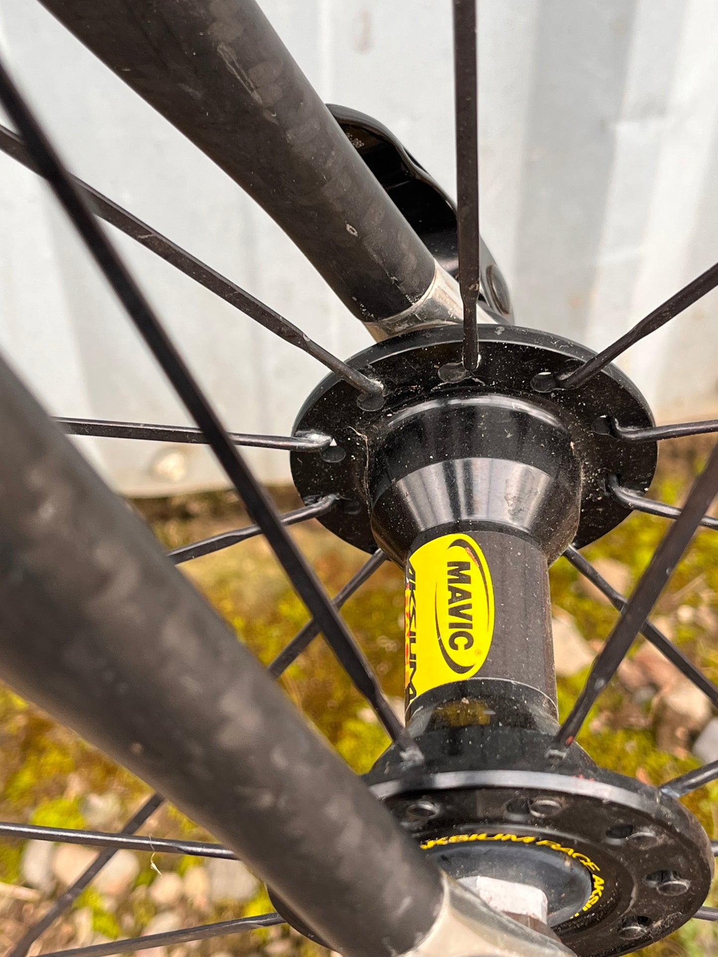 Cannondale R1000 road bike 58cm Mavic 700c wheels Shimano Ultegra 2x9
