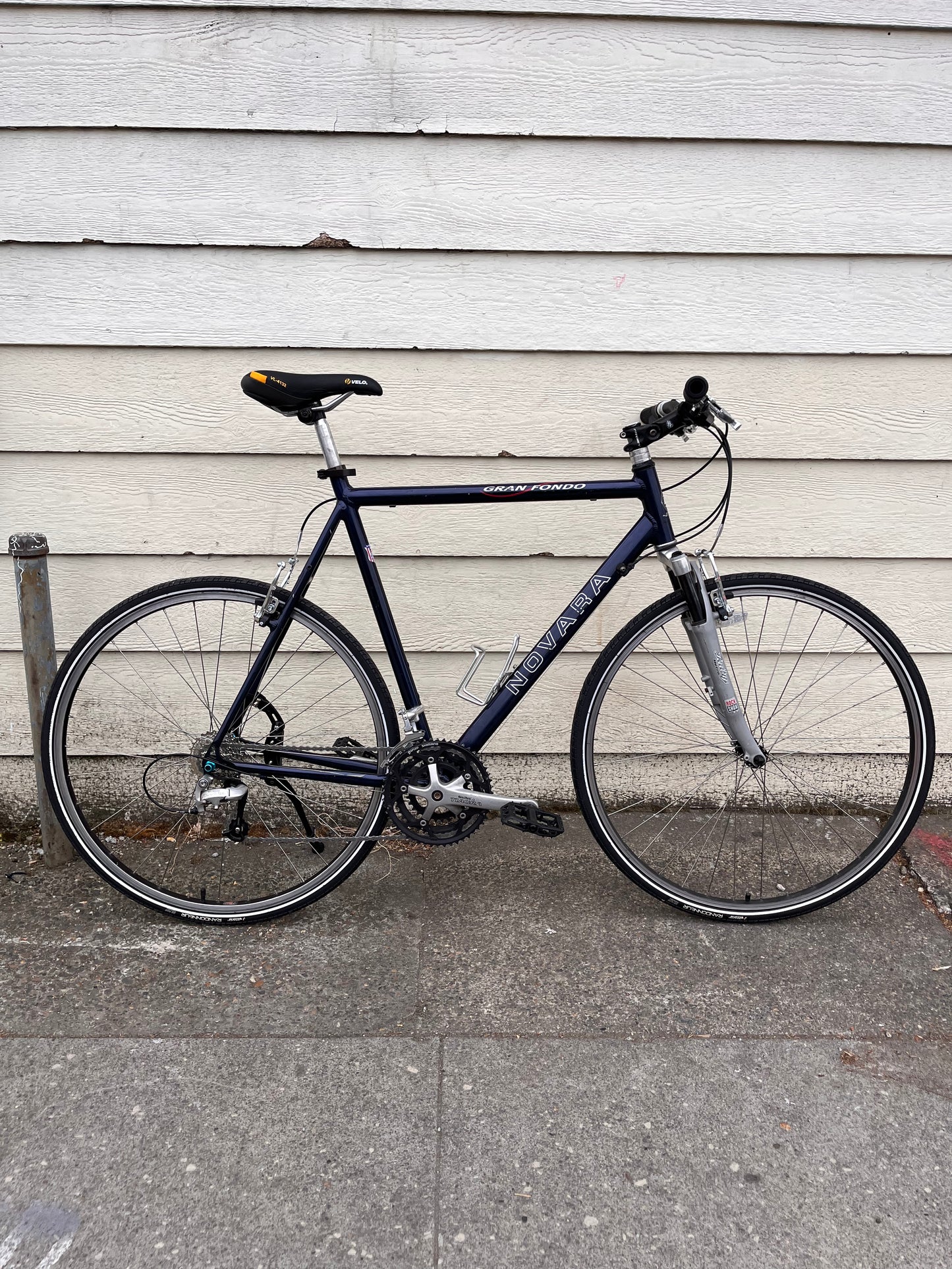 Novara Gran Fondo trekking bike euro 59cm custom refurbished