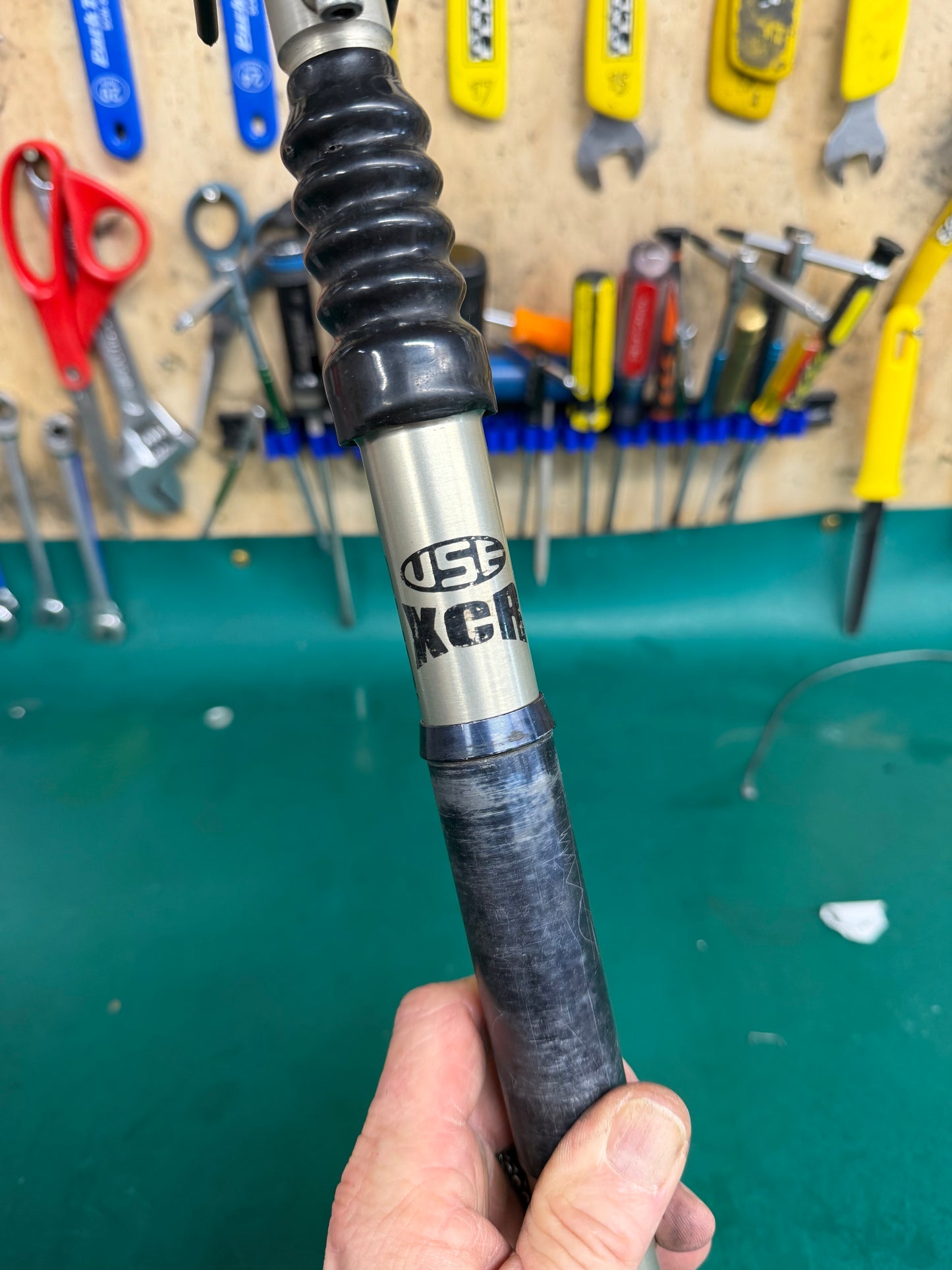 USE XCR Shock Post vintage ATB 25.0 w 27.0 shim 385mm length.