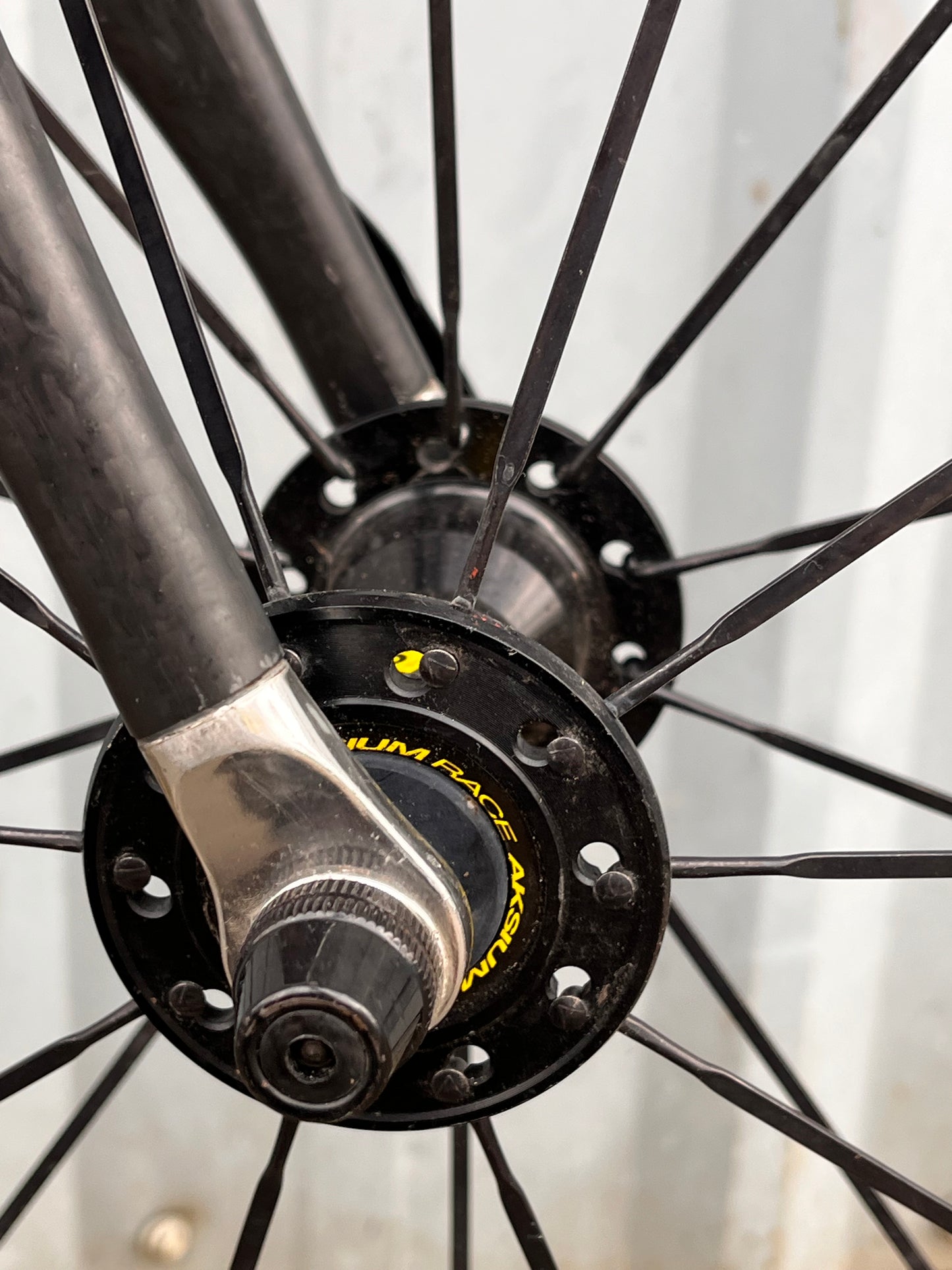 Cannondale R1000 road bike 58cm Mavic 700c wheels Shimano Ultegra 2x9
