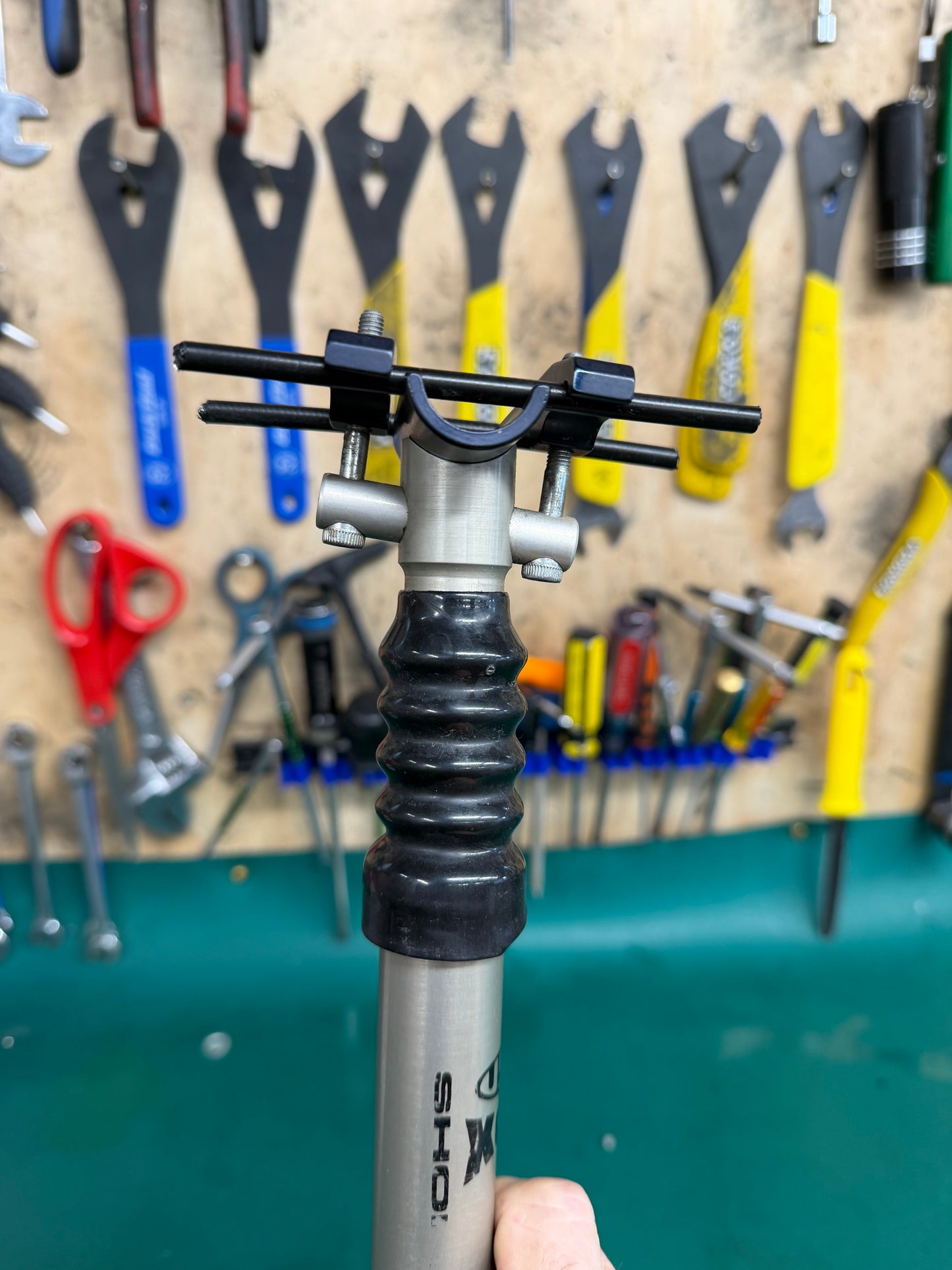 USE XCR Shock Post vintage ATB 25.0 w 27.0 shim 385mm length.