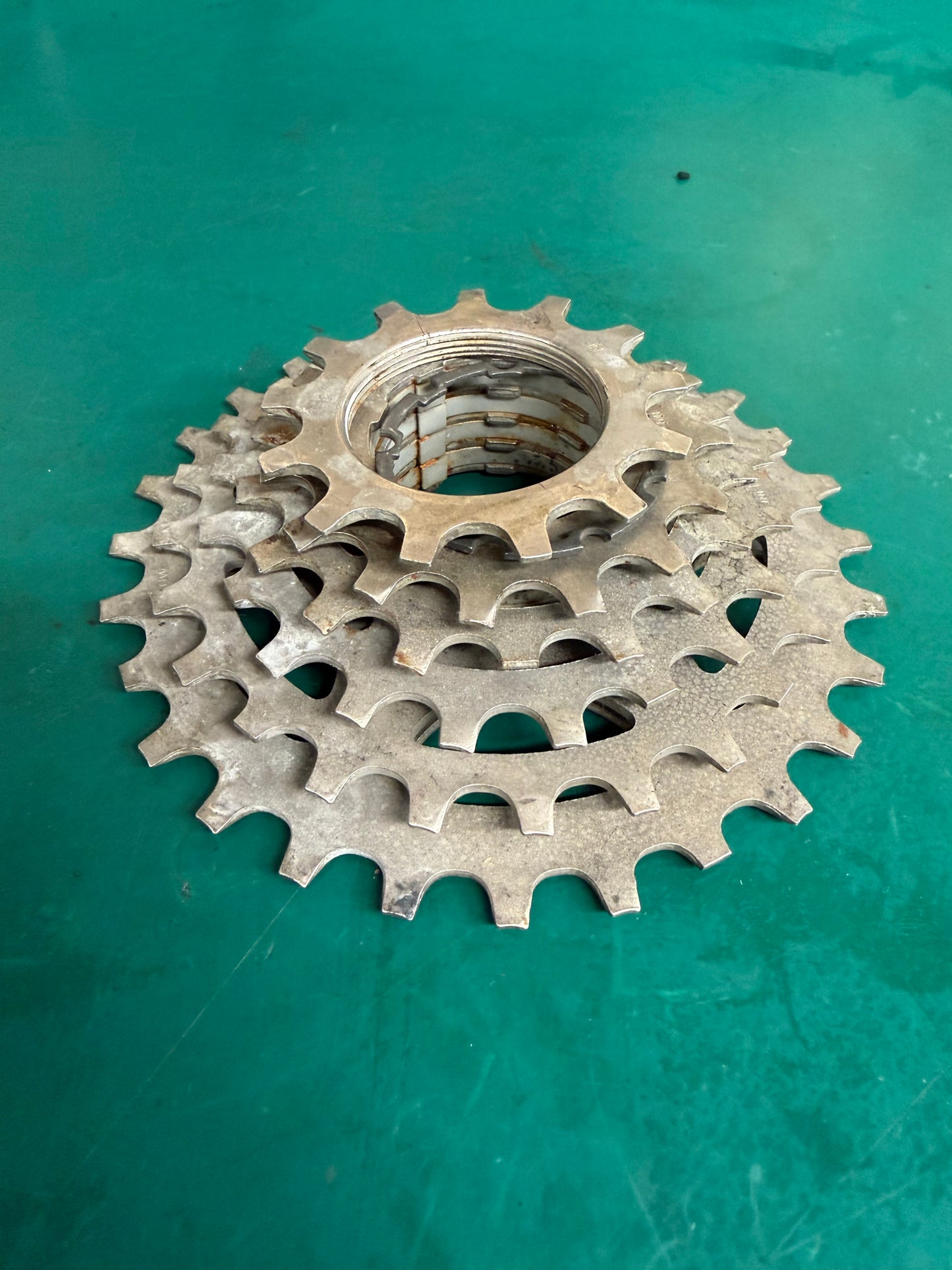 Shimano UG cassette 6 speed 13-28 NOS