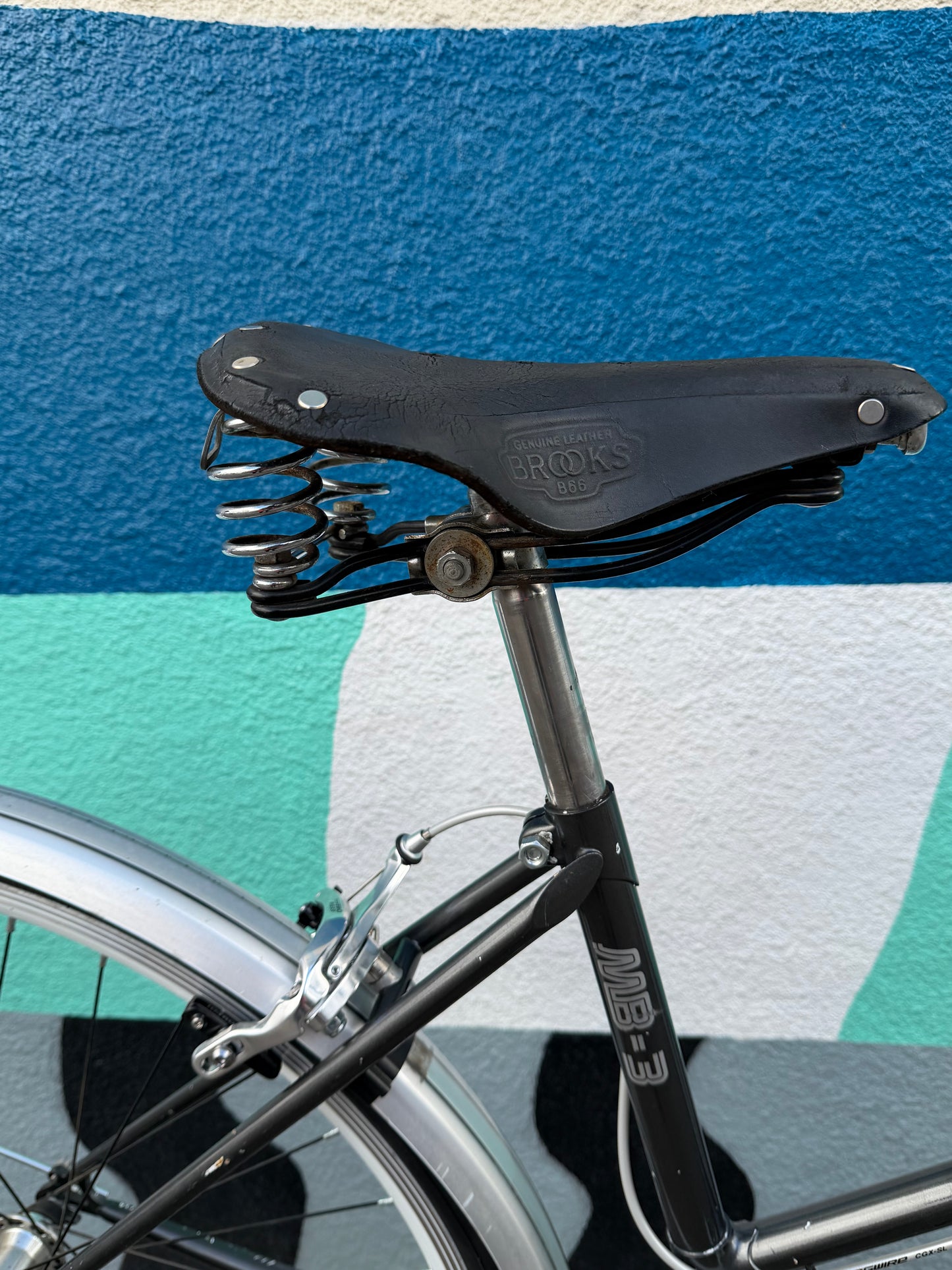 Bridgestone MB3 bike 700c wheels 19" step thru frame custom refurbished