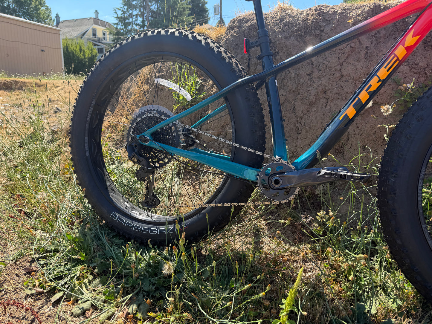 Trek Farley 9.6 Carbon fatbike SRAM Eagle 1x12 size small red blue teal fade MY2022