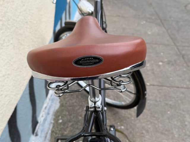 Electra Amsterdam Deluxe bike 8 speed dynamo hub step over custom refurbished